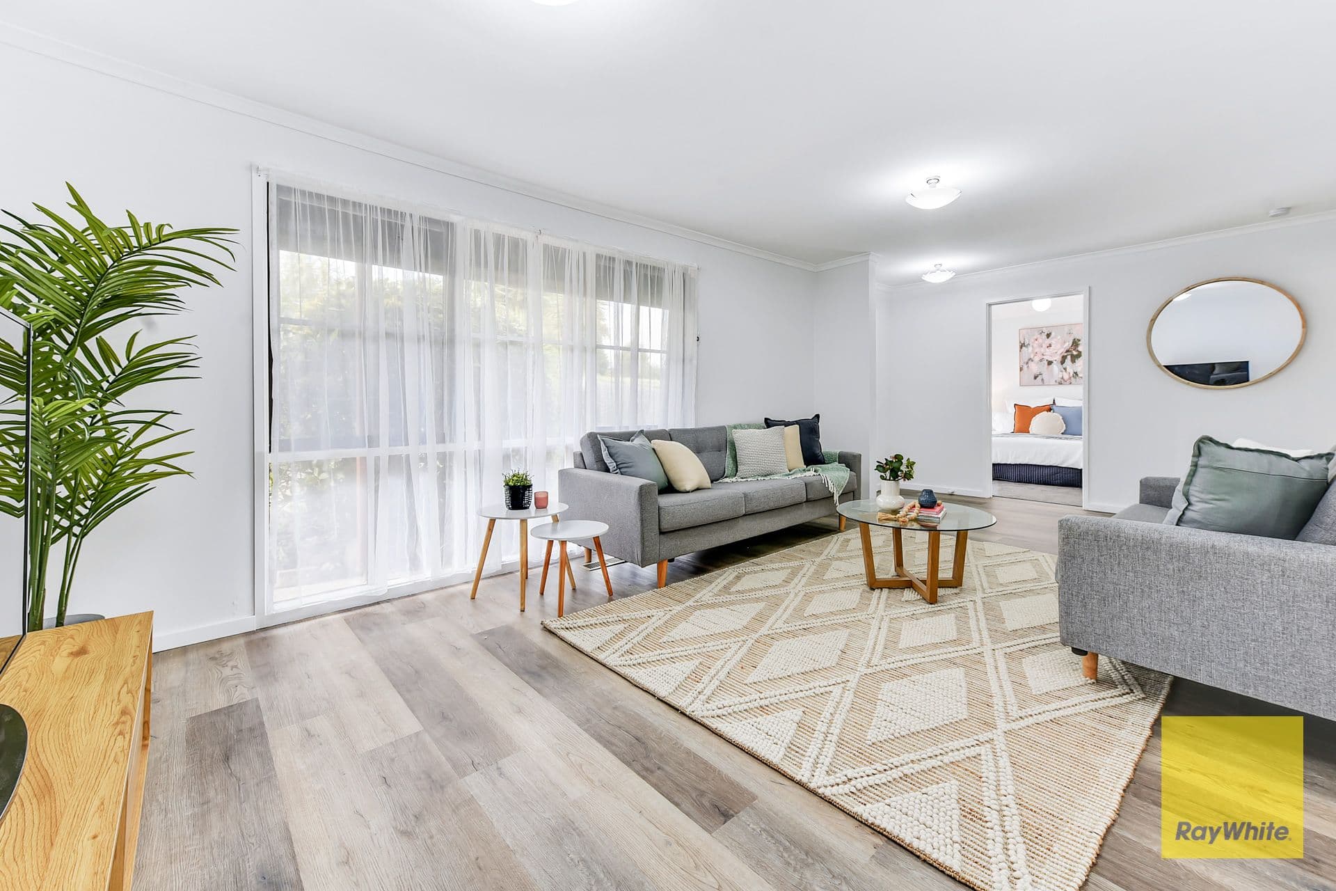 3 McRae Mews, Endeavour Hills VIC 3802, Endeavour Hills - Thumbnail 2