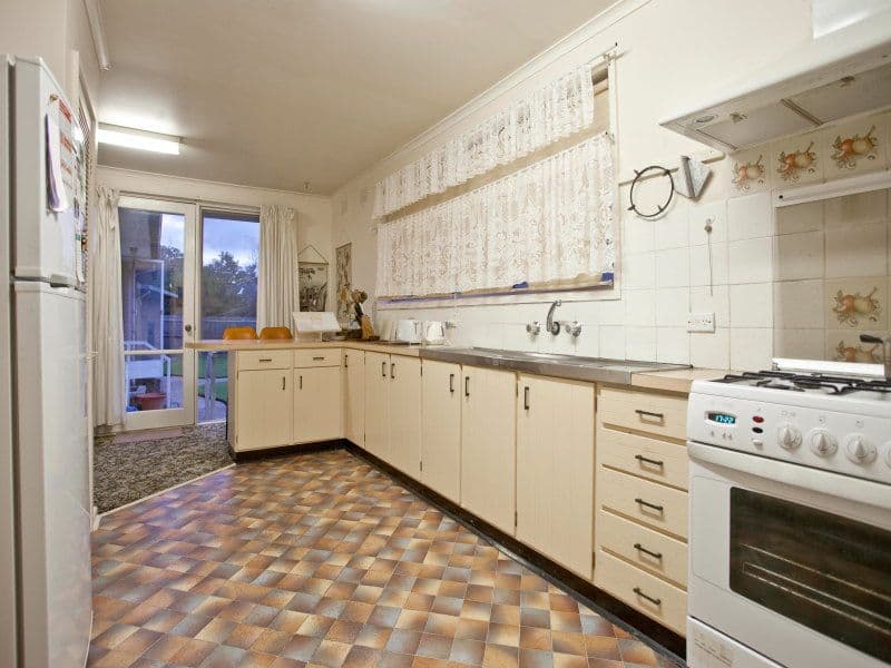 34 Milford Crescent, FRANKSTON VIC 3199, Frankston - Thumbnail 2