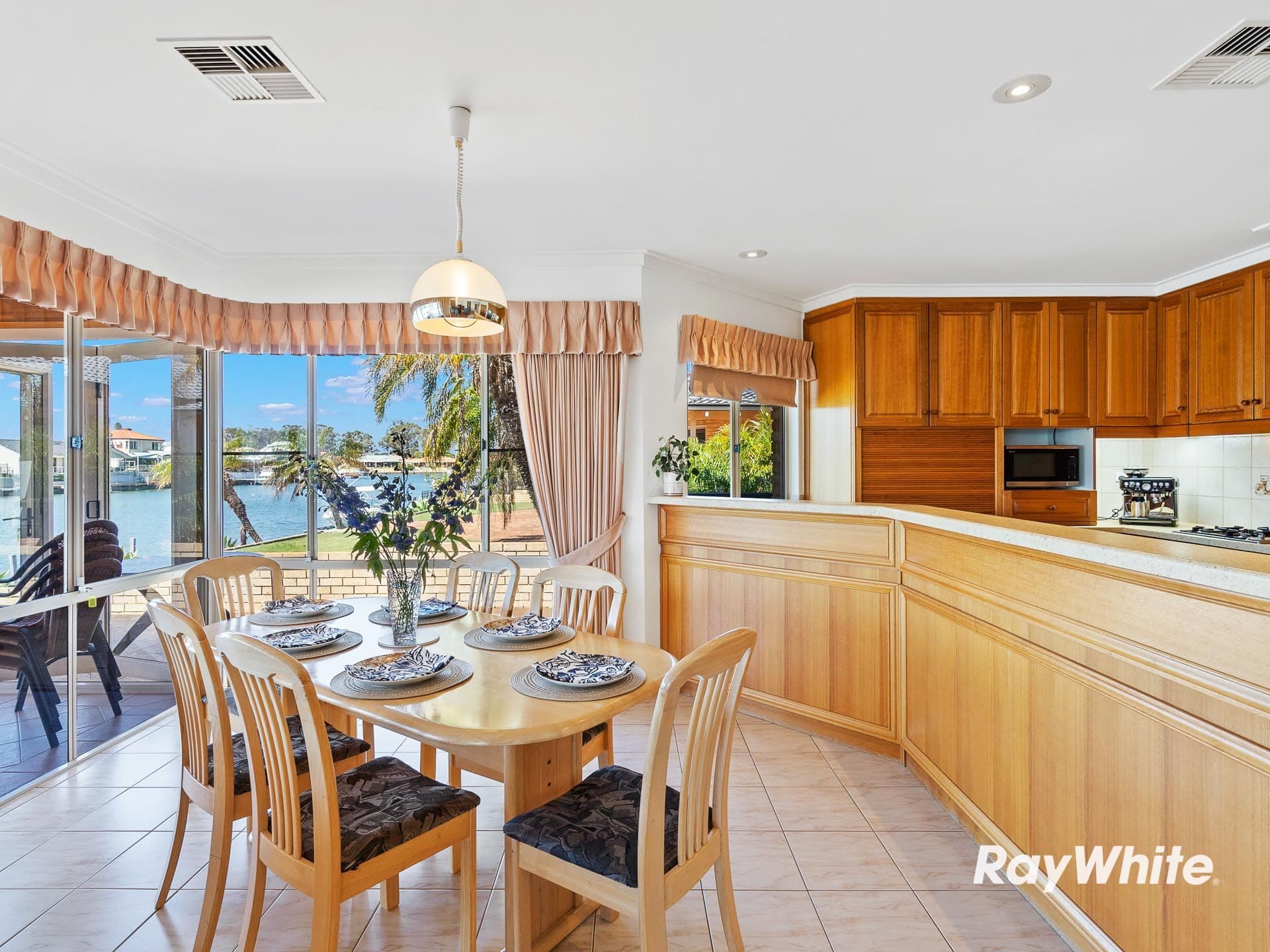 24 Warren Place, Dudley Park WA 6210, Dudley Park - Thumbnail 7