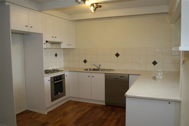 33 Rodway Crescent, RANGEVILLE QLD 4350, Rangeville - Thumbnail 3