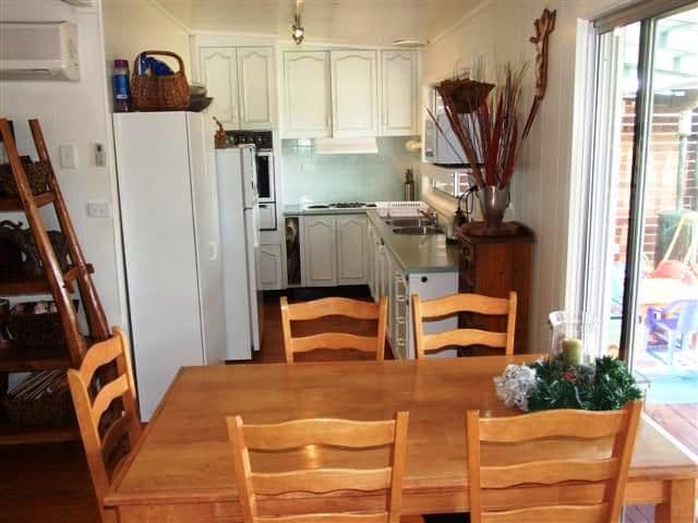 24 Bowman Road, WIMBLEDON HEIGHTS VIC 3922, Wimbledon Heights - Thumbnail 2