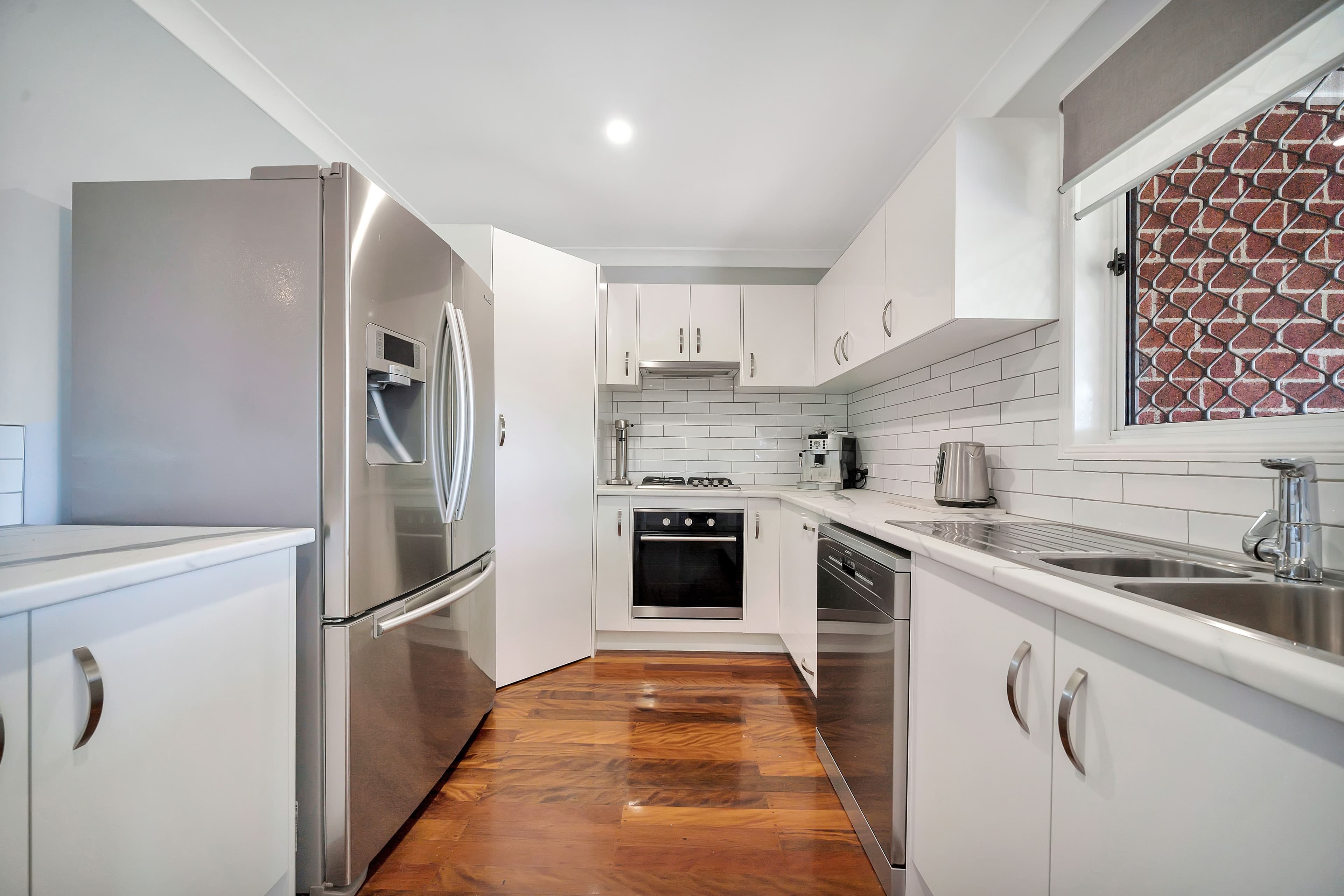 1 Leigh Place, Edens Landing QLD 4207, Edens Landing - Thumbnail 5
