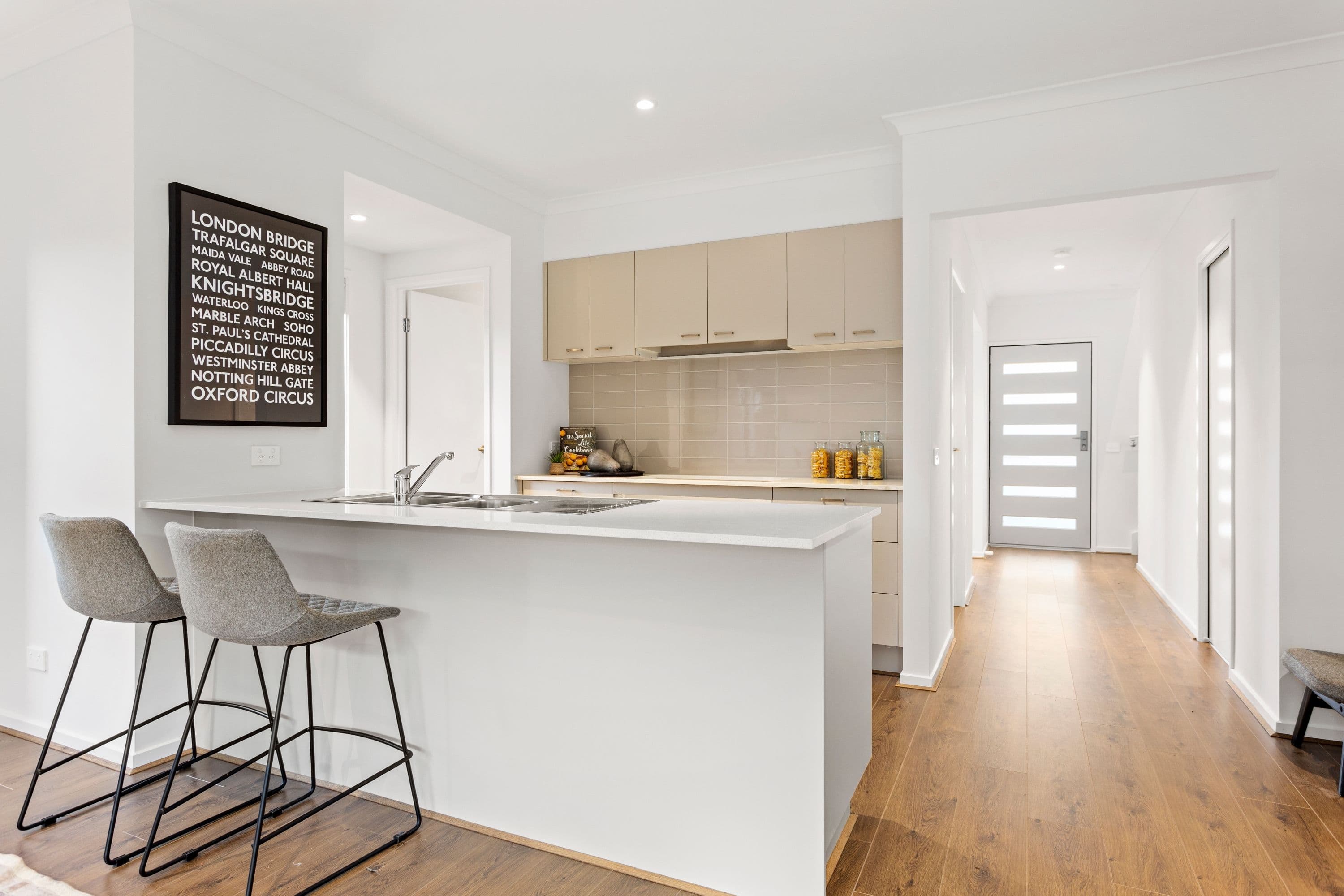 76 Macedon Parade, Wollert VIC 3750, Wollert - Thumbnail 2