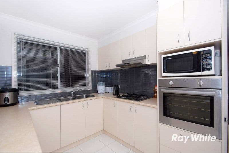 40 Kulkami Way, CRANBOURNE WEST VIC 3977, Cranbourne West - Thumbnail 2