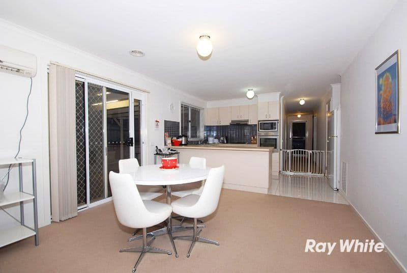 40 Kulkami Way, CRANBOURNE WEST VIC 3977, Cranbourne West - Thumbnail 3