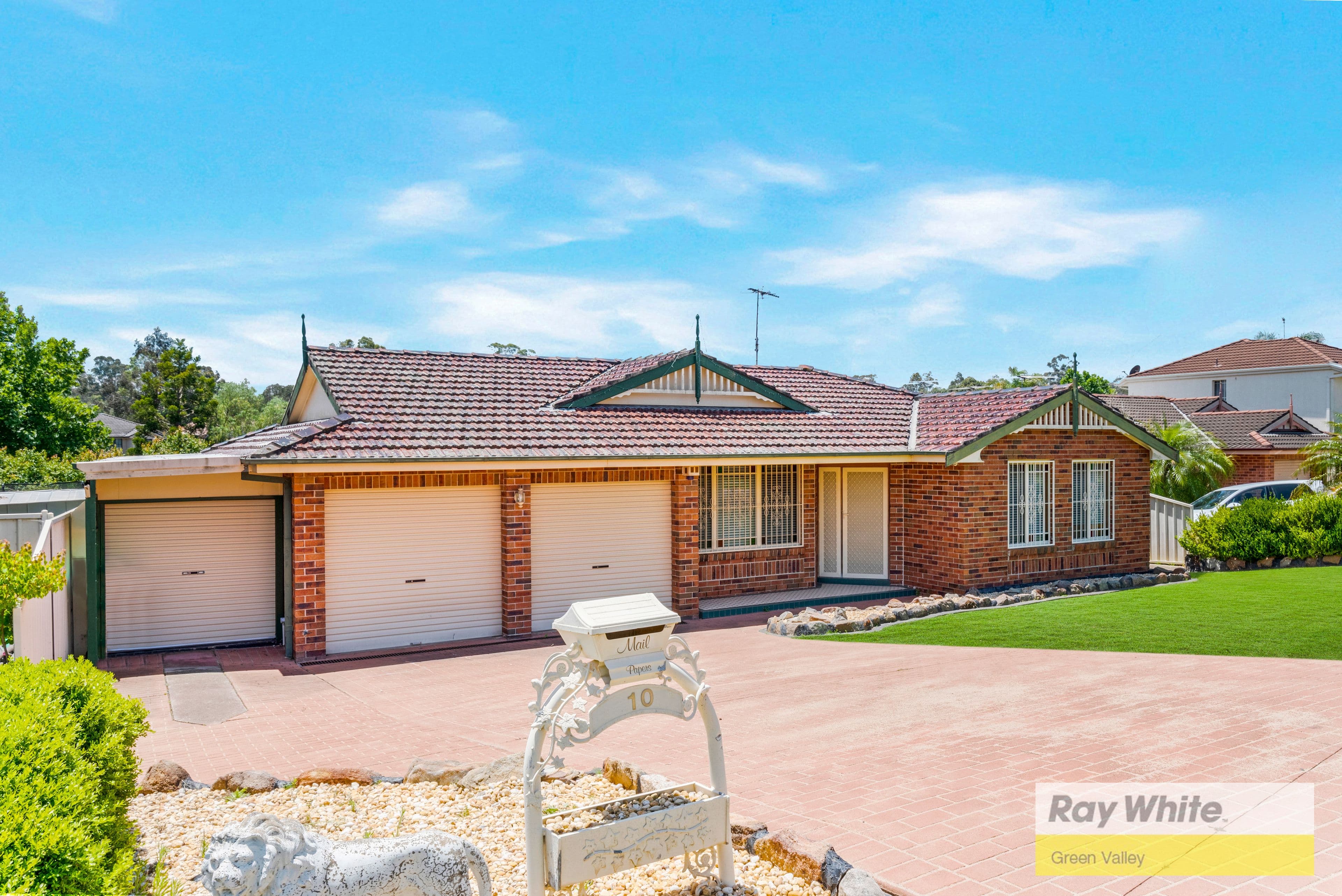 10 Marina Cresent, Cecil Hills NSW 2171, Cecil Hills - Thumbnail 2