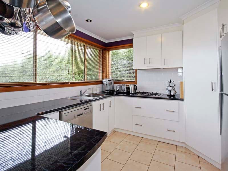 37 Monterey Drive, WAURN PONDS VIC 3216, Waurn Ponds - Thumbnail 7