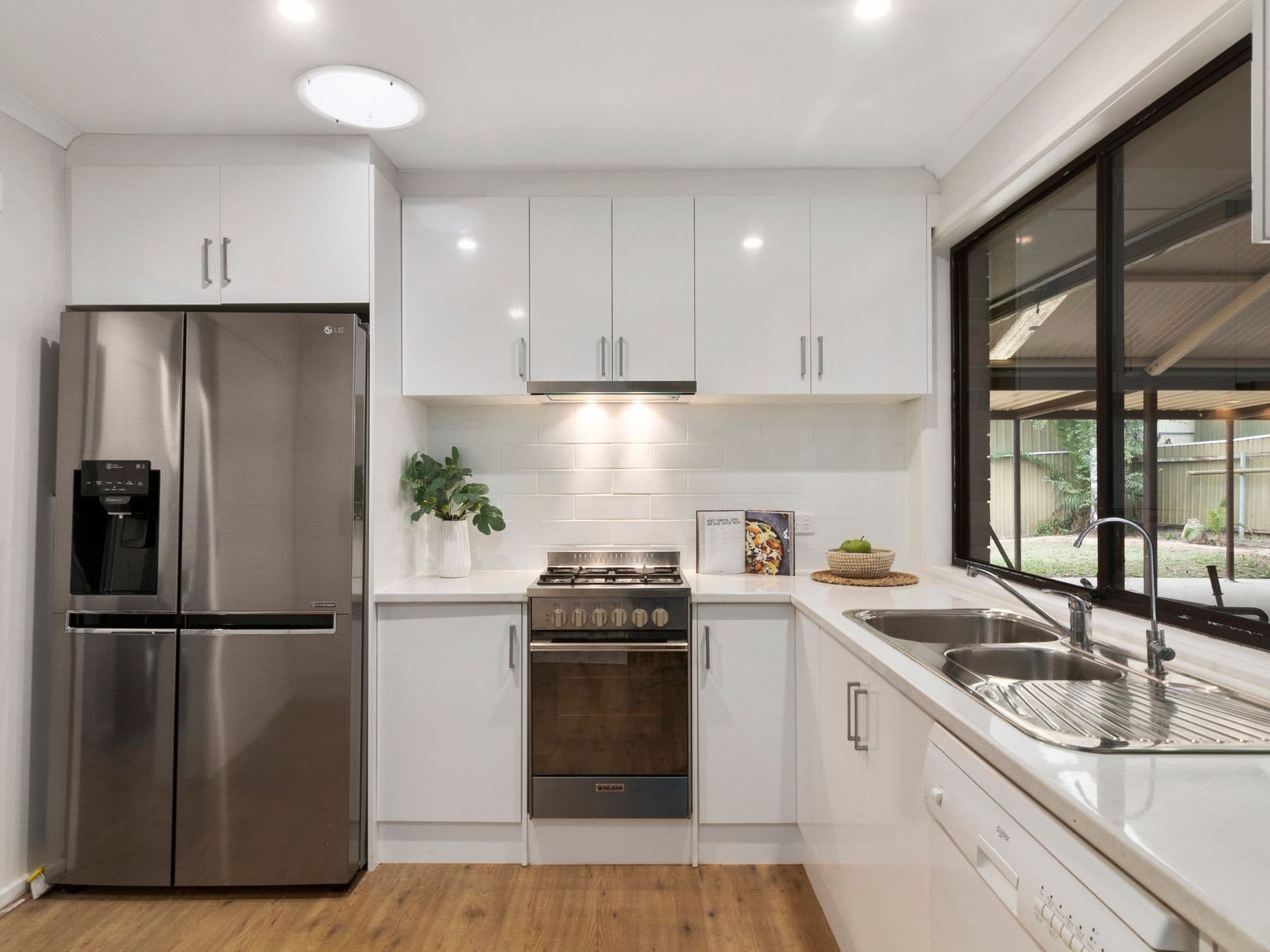 4 Tyson Avenue, Trott Park SA 5158, Trott Park - Thumbnail 3