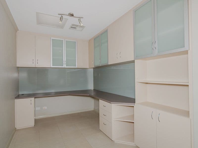 4 Crevalle Way, ROCKINGHAM WA 6168, Rockingham - Thumbnail 3