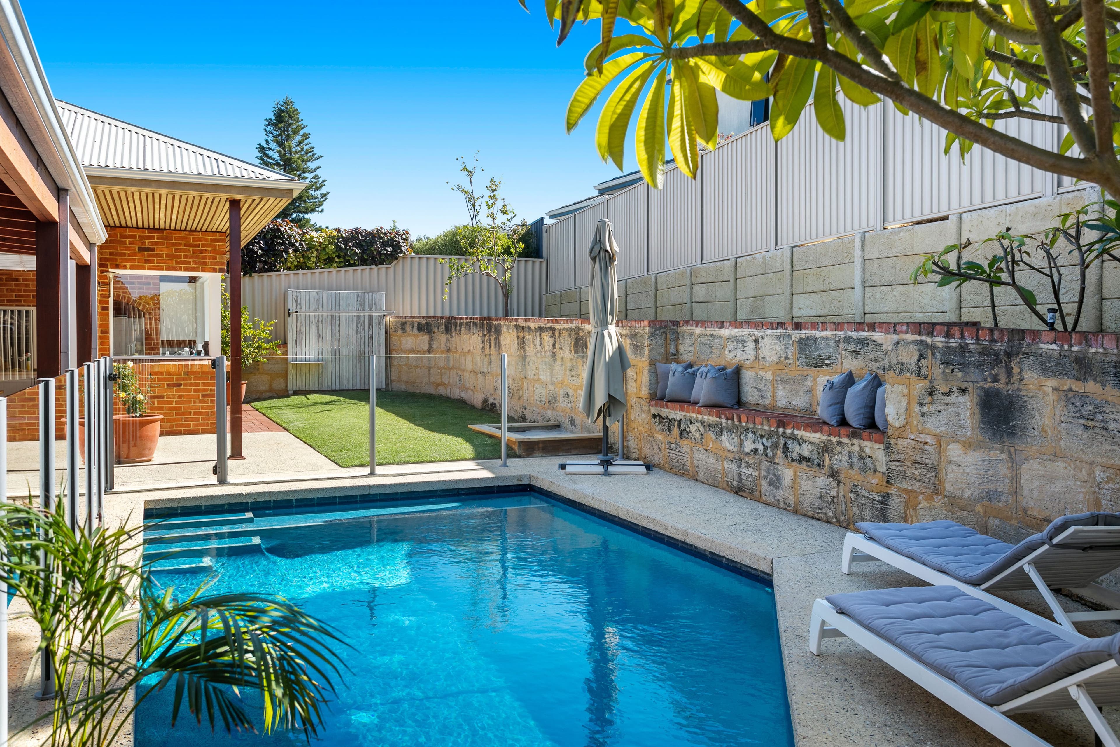 6 Pearl Street, Sorrento WA 6020, Sorrento - Thumbnail 2