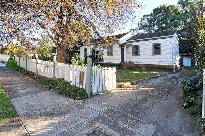 33 Adeline Street, GREENSBOROUGH VIC 3088, Greensborough - Image 1