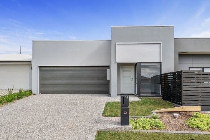 16 Fleming Street, Logan Reserve QLD 4133, Logan Reserve - Thumbnail 2