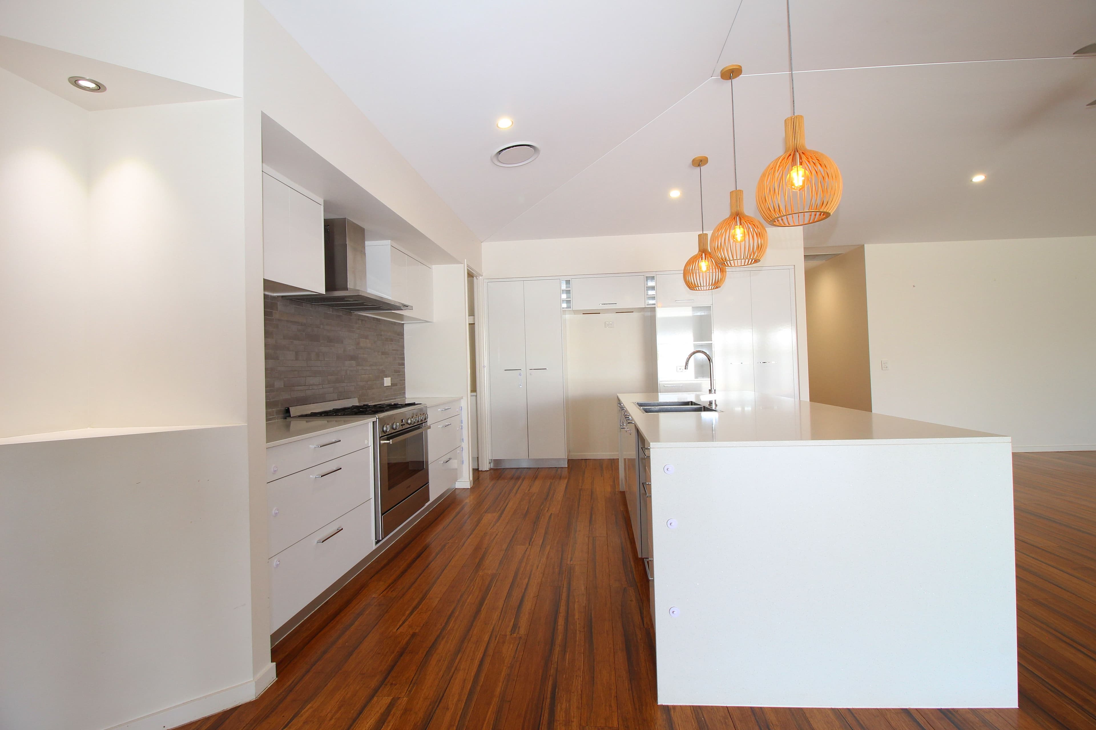 30 Randwick Road, Emerald QLD 4720, Emerald - Thumbnail 4