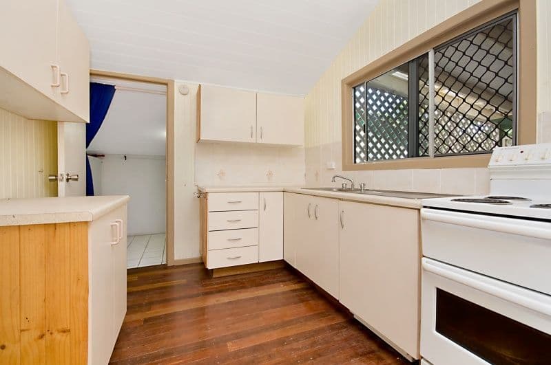 10 Keenan Street, OONOONBA QLD 4811, Oonoonba - Thumbnail 2
