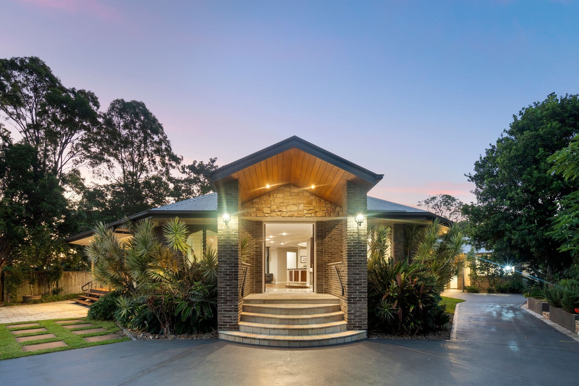 29 Hillside Drive, Daisy Hill QLD 4127, Daisy Hill - Thumbnail 2