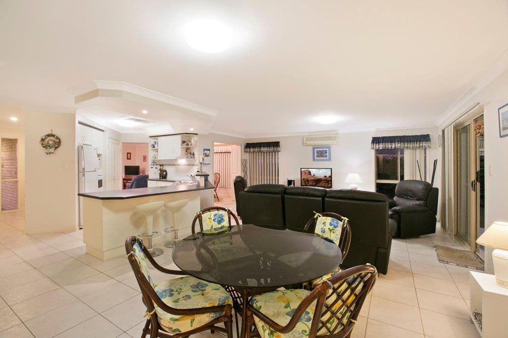 14 Johnston Avenue, Birkdale QLD 4159, Birkdale - Thumbnail 5
