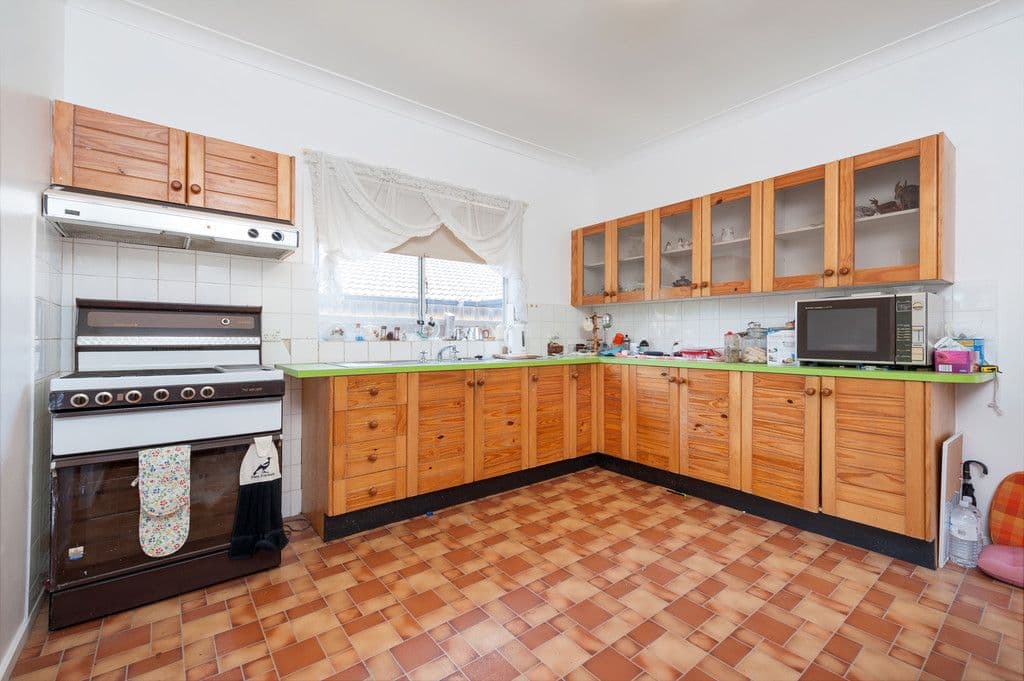 78 Henty Street, Reservoir VIC 3073, Reservoir - Thumbnail 3