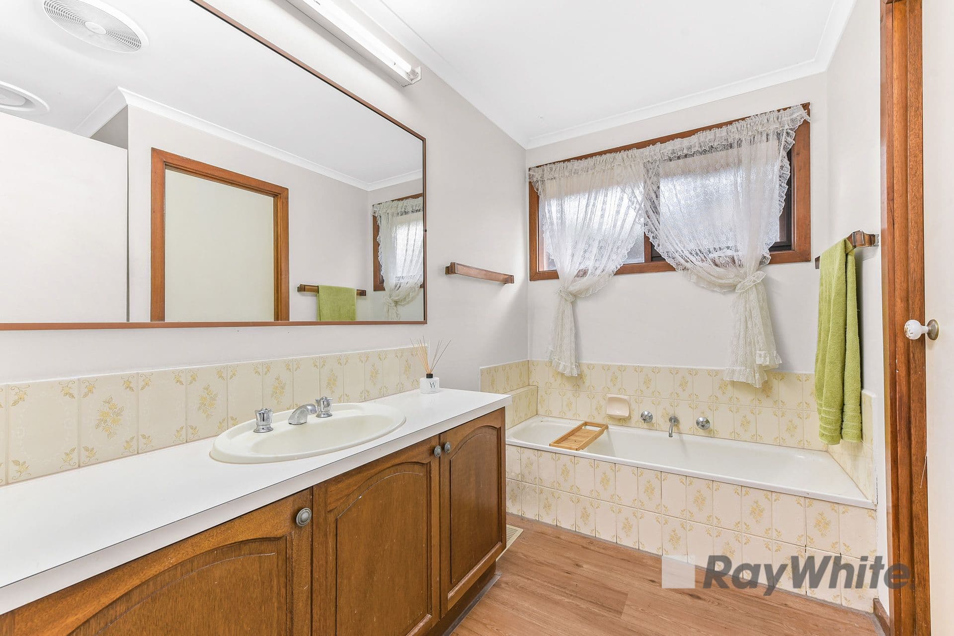 18 Parkstone Drive, Bayswater North VIC 3153, Bayswater North - Thumbnail 8