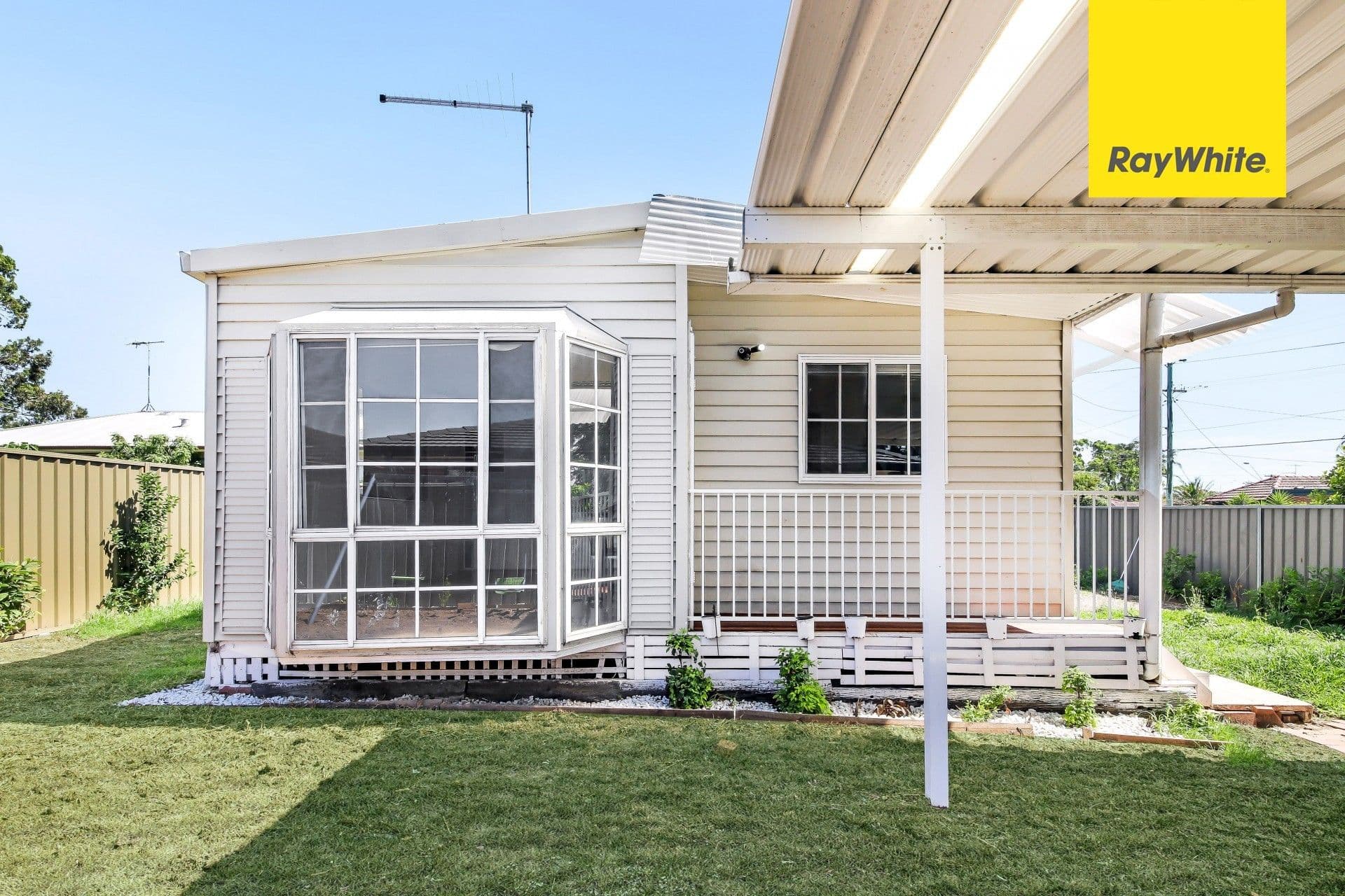 13 Crawford Road, Doonside - Image 1
