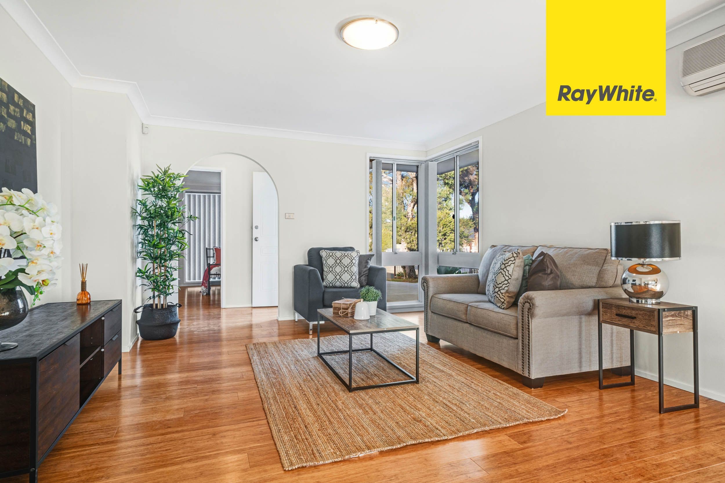 28 Kirsty Crescent, Hassall Grove - Thumbnail 2