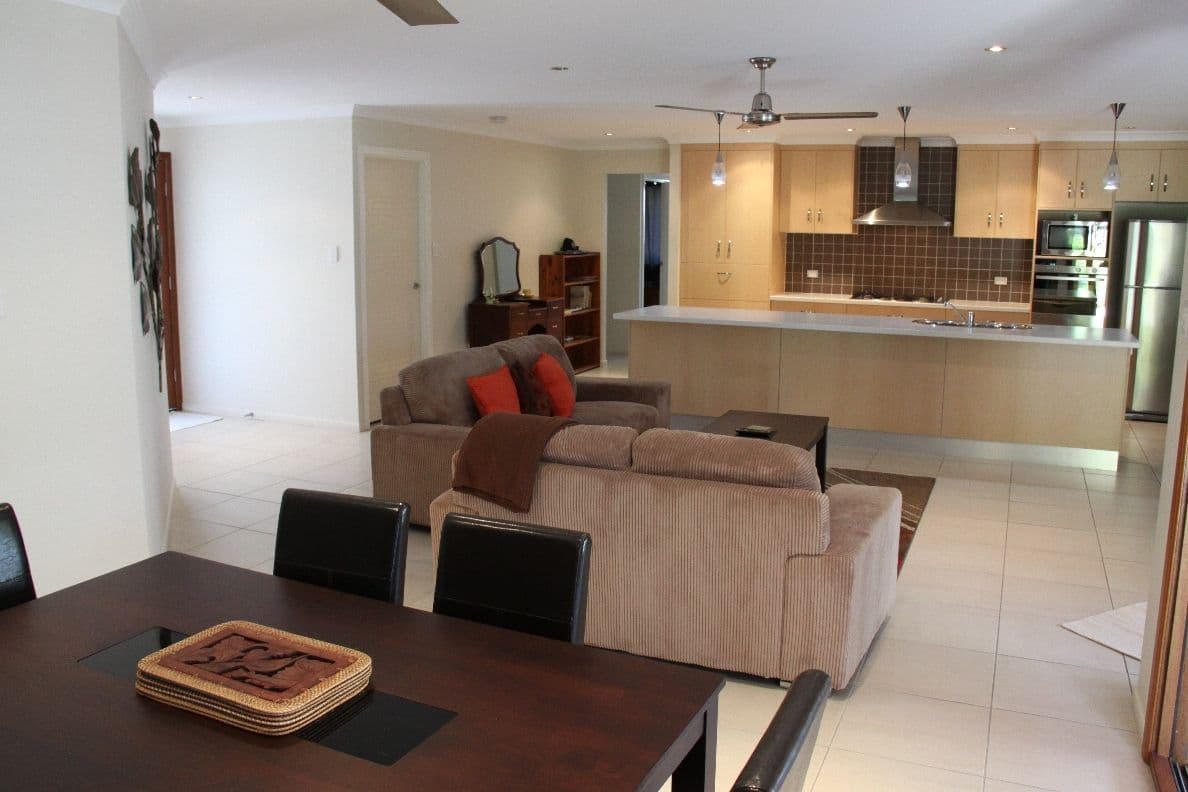 14 Lighthouse Drive, BOYNE ISLAND QLD 4680, Boyne Island - Thumbnail 8