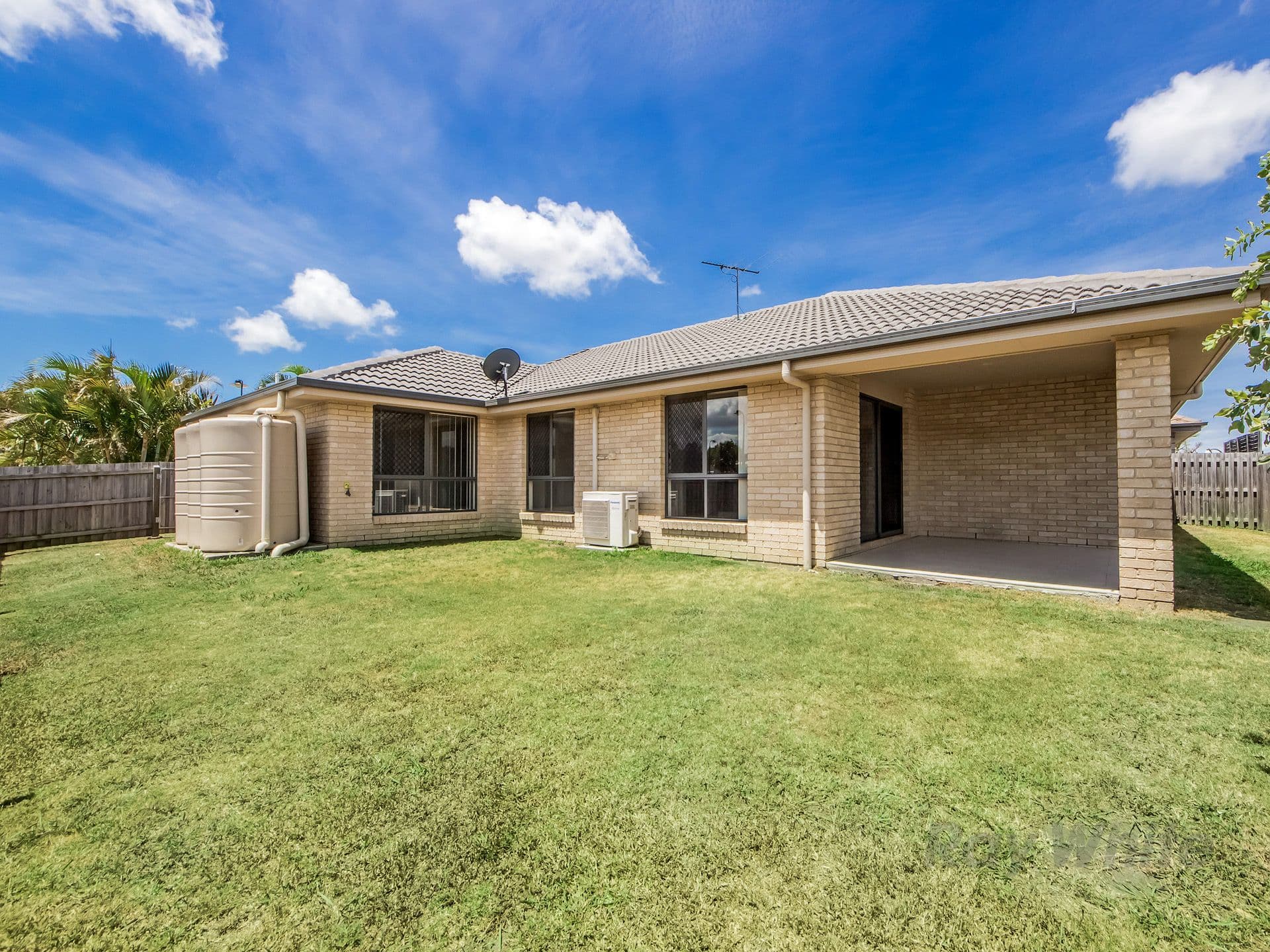 8 Merivale Avenue, Ormeau Hills QLD 4208, Ormeau Hills - Thumbnail 2