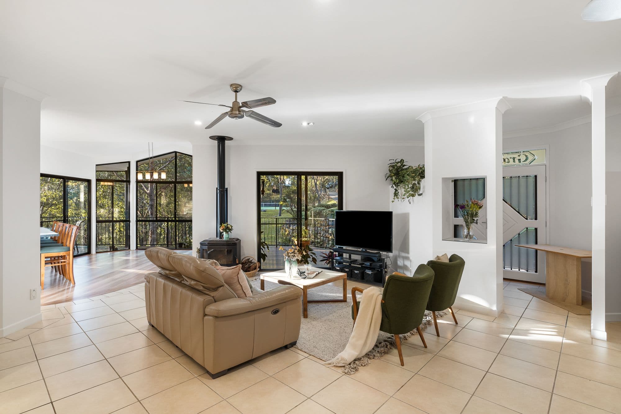 7 Dickens Place, Samford Valley QLD 4520, Samford Valley - Thumbnail 7