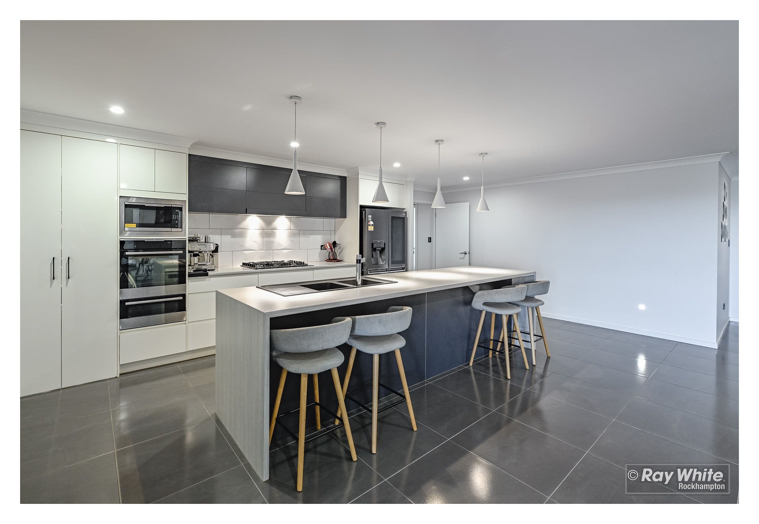 16 Coyler Court, Sandringham QLD 4701, Sandringham - Thumbnail 3