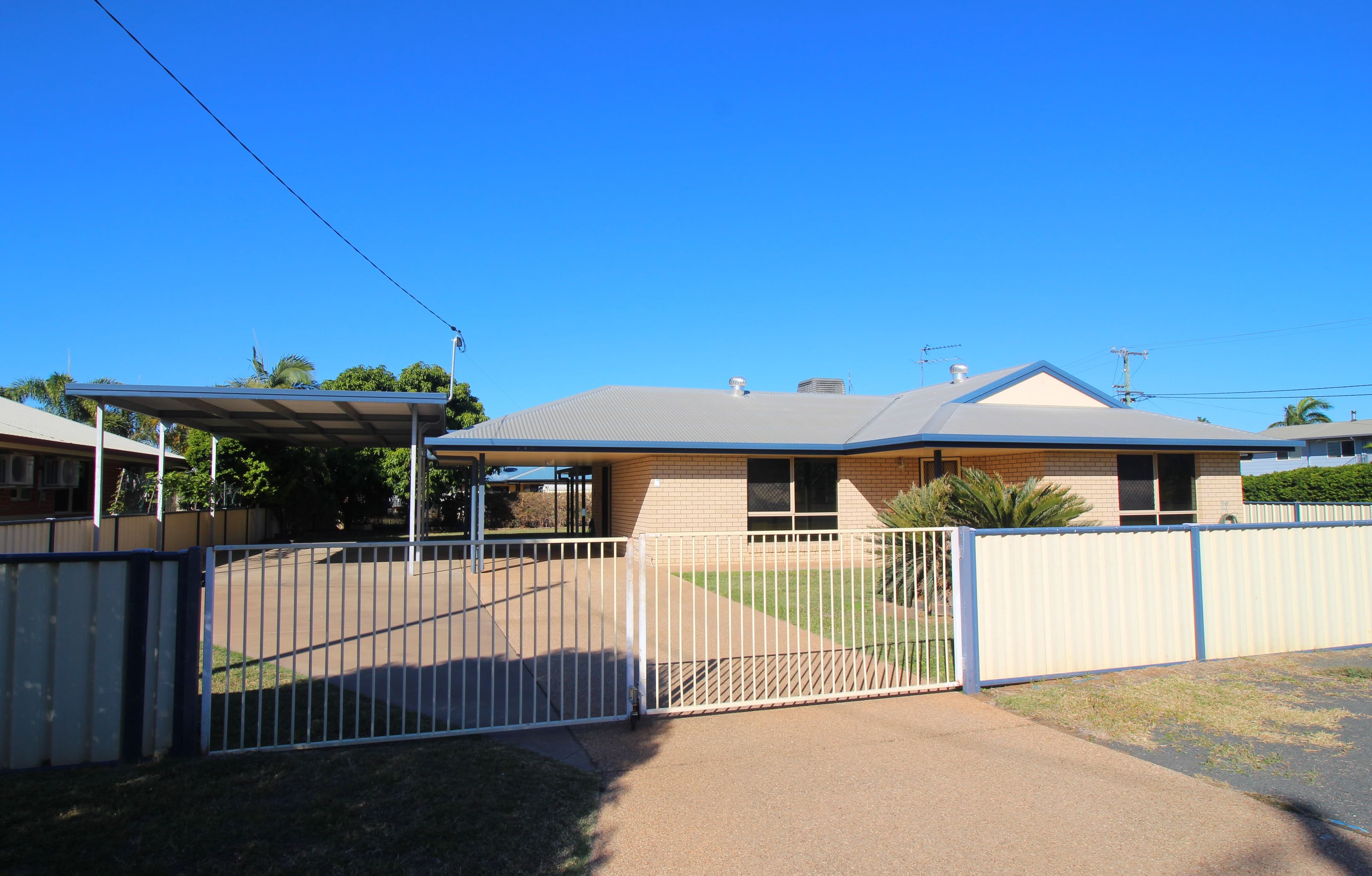8 Stephanie Court, Emerald QLD 4720, Emerald - Image 1