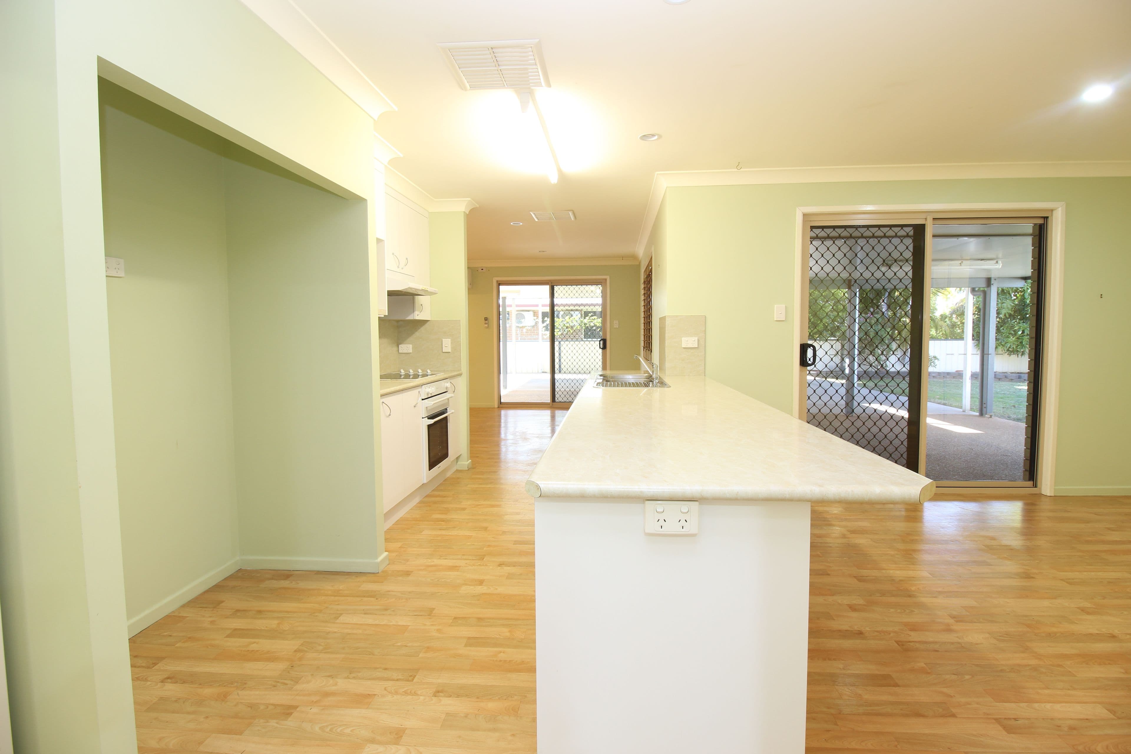 8 Stephanie Court, Emerald QLD 4720, Emerald - Thumbnail 5