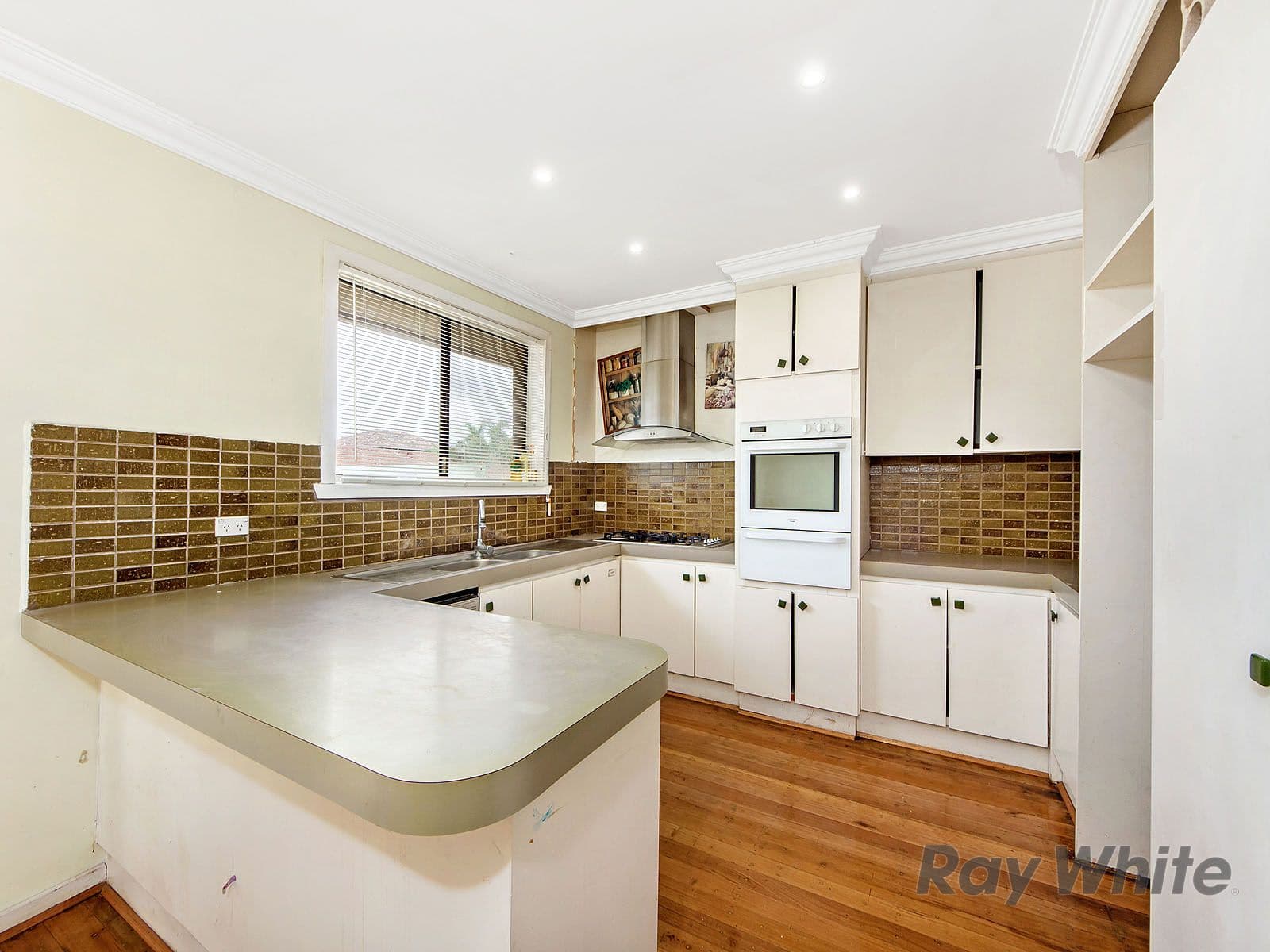 9 Nova Avenue, Deer Park VIC 3023, Deer Park - Thumbnail 3