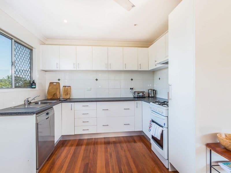 74 Tavistock Street, Oxley QLD 4075, Oxley - Thumbnail 3