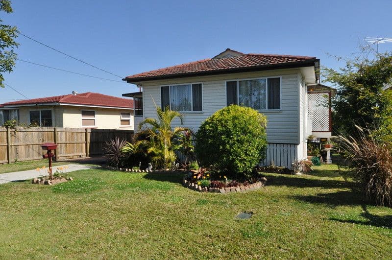 13 Yanderra Avenue, ARANA HILLS QLD 4054, Arana Hills - Thumbnail 2
