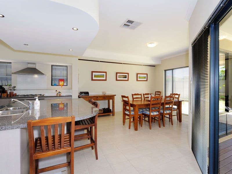 7 Gunnedah Drive, BALDIVIS WA 6171, Baldivis - Thumbnail 6