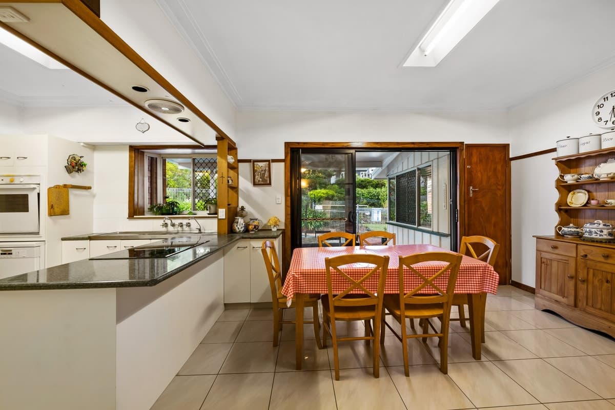 7 Ferguson Street, Mount Lofty QLD 4350, Mount Lofty - Thumbnail 6