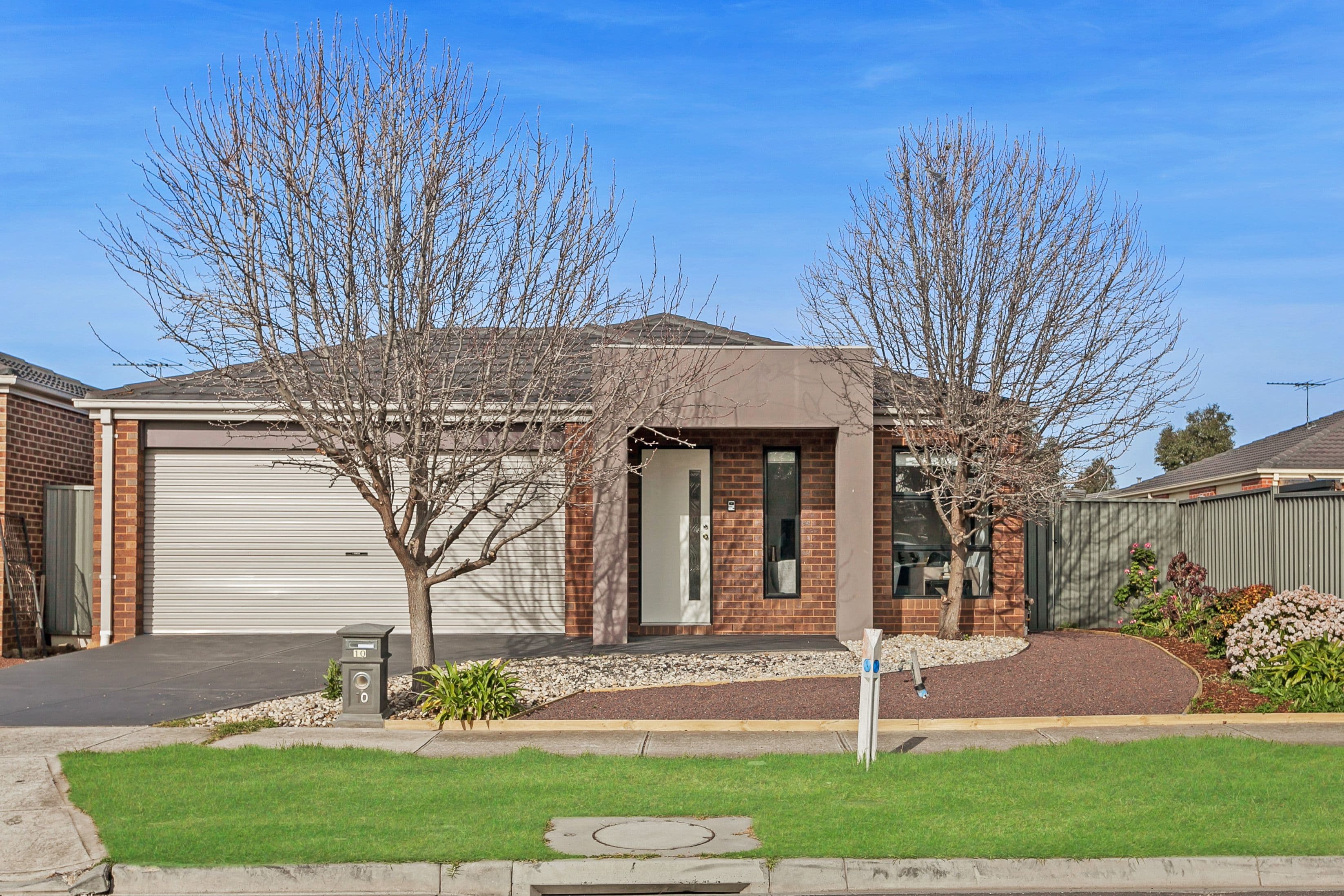 10 Amron Close, Deer Park VIC 3023, Deer Park - Image 1