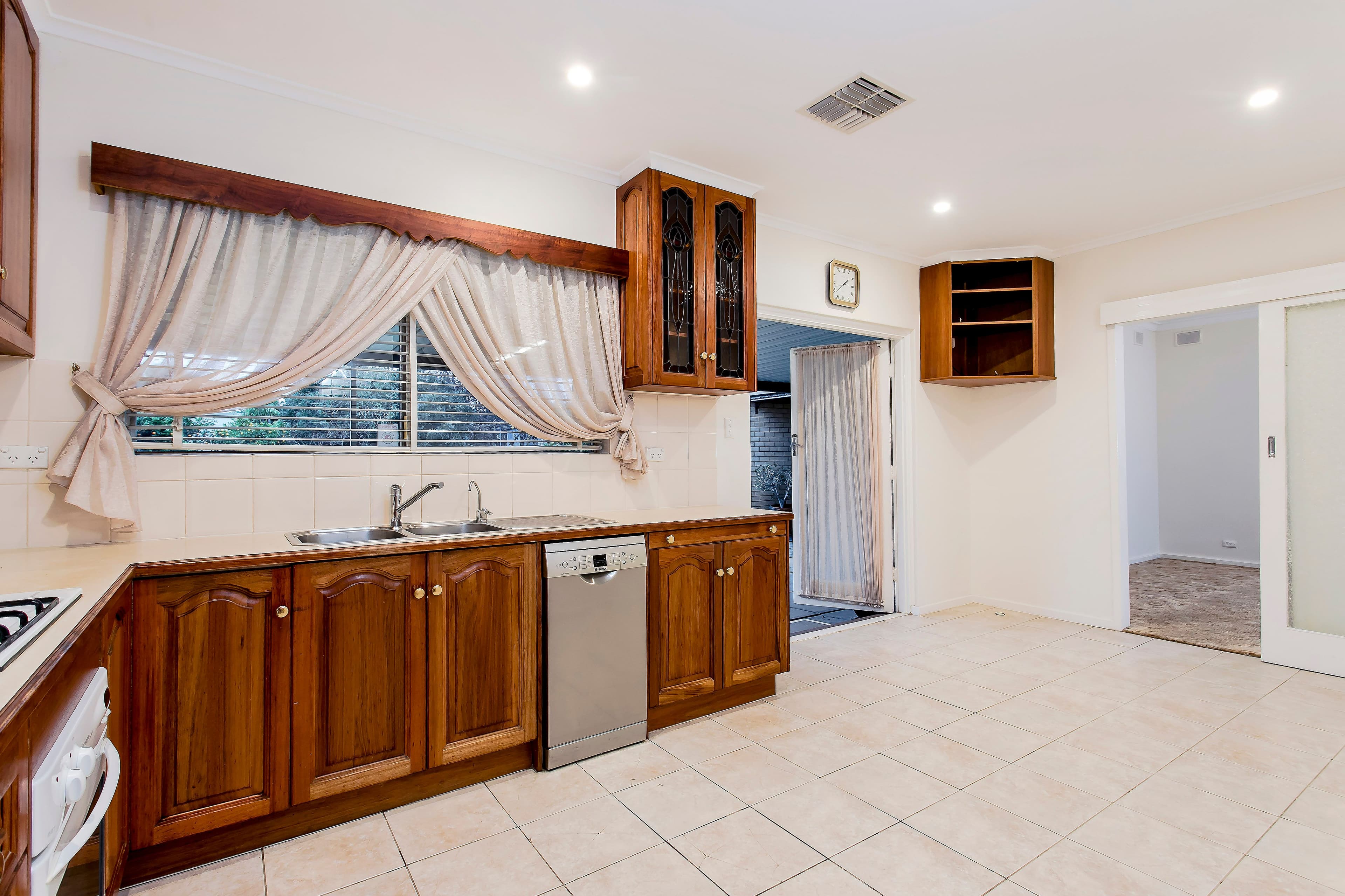 36 Lyons Street, Brooklyn Park SA 5032, Brooklyn Park - Thumbnail 4