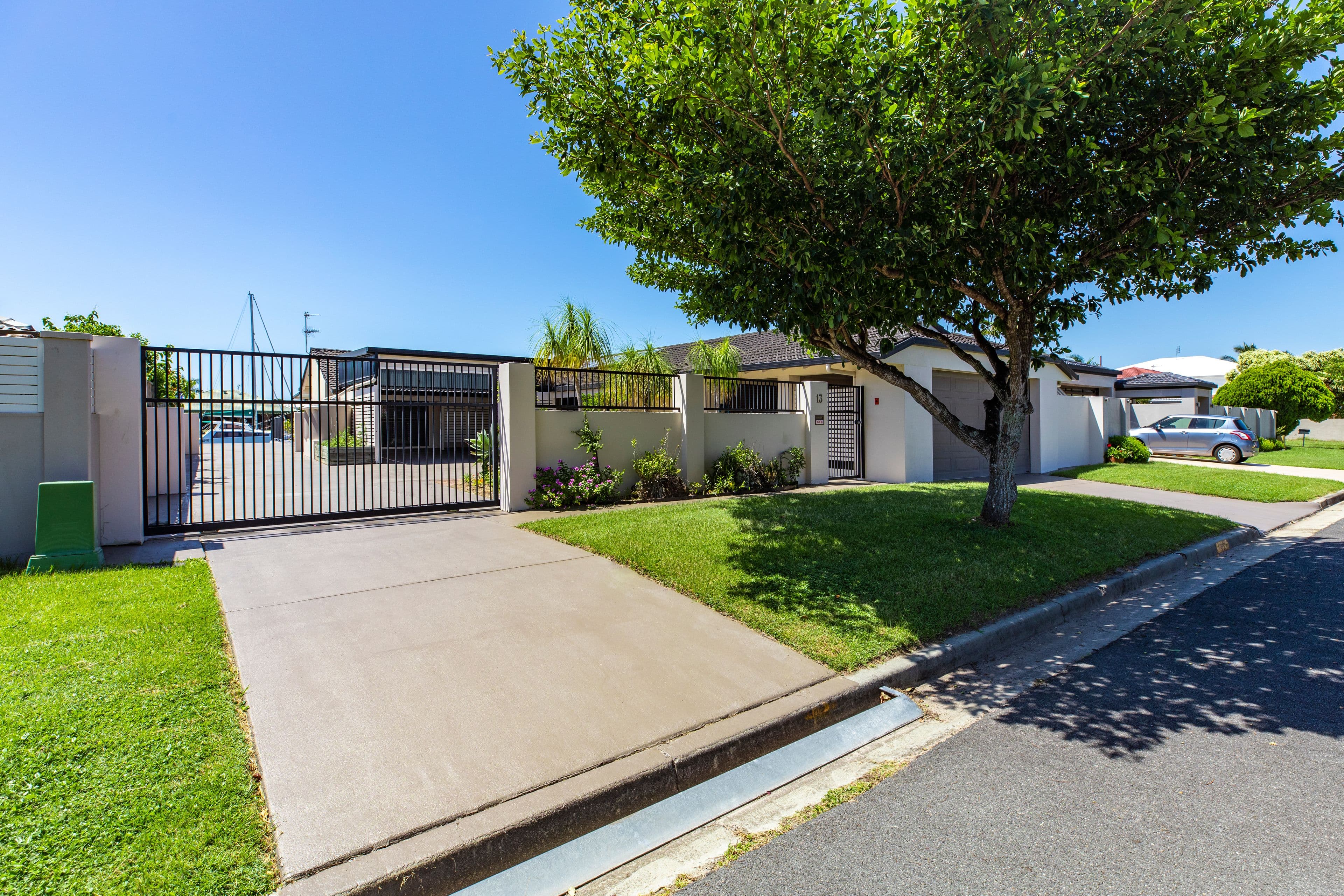 13 Paterson Place, Paradise Point QLD 4216, Paradise Point - Thumbnail 6