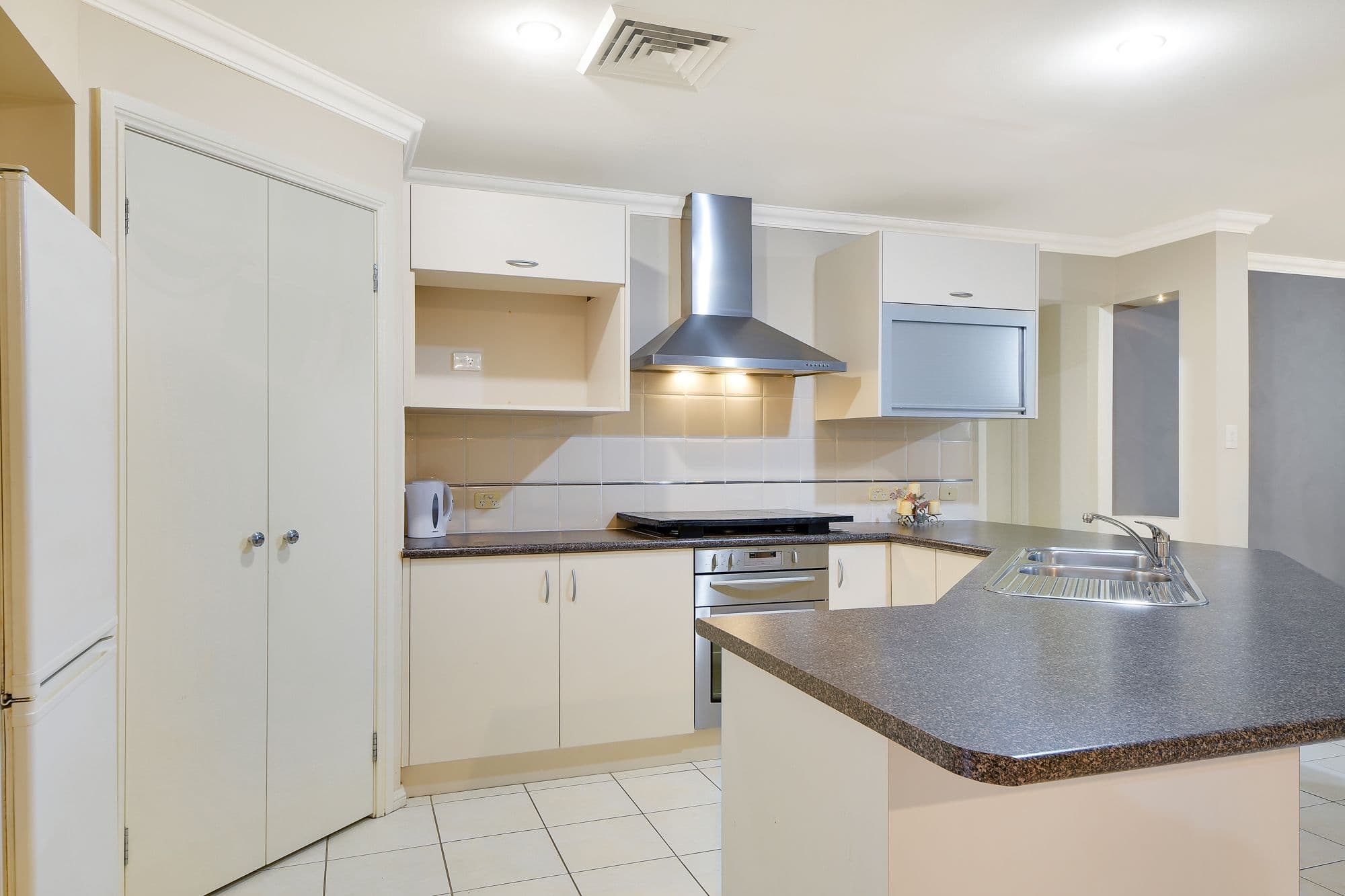 15 Heritage Heights Circuit, St Helens Park - Thumbnail 3