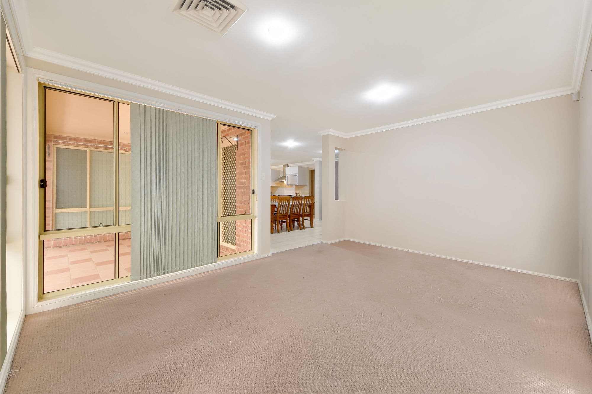 15 Heritage Heights Circuit, St Helens Park - Thumbnail 4