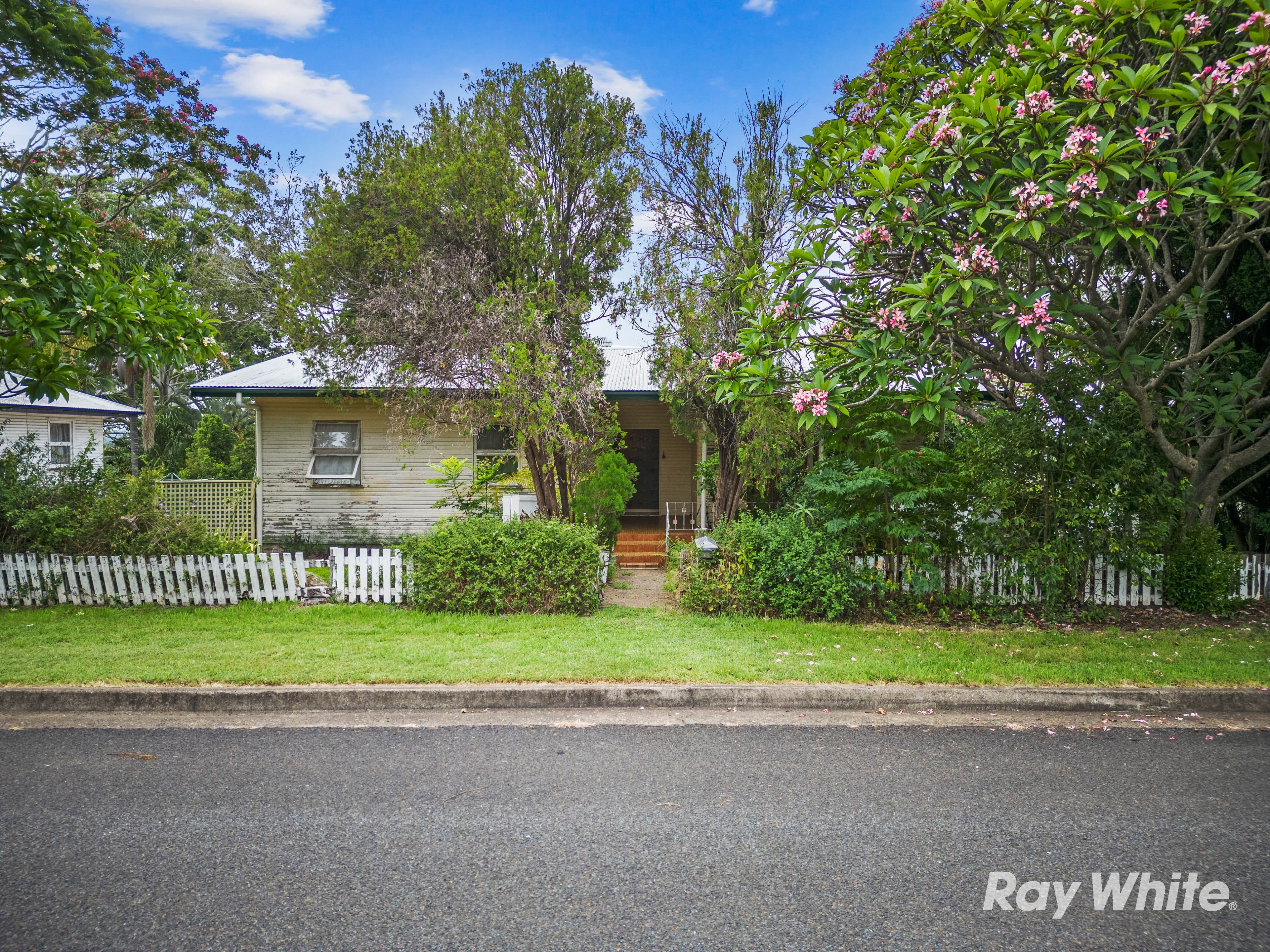 17 Blaxland Street, Eastern Heights QLD 4305, Eastern Heights - Image 1