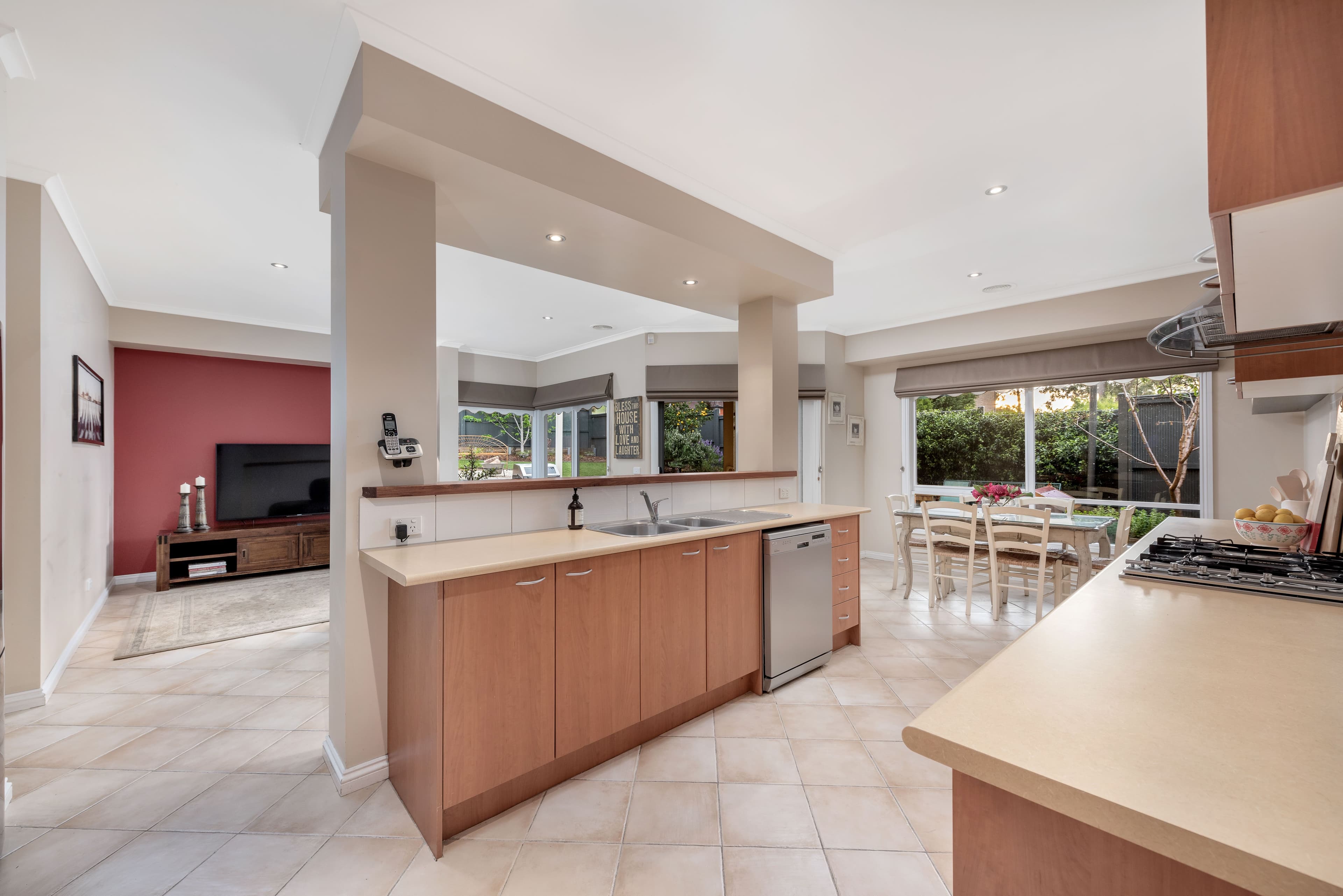 33 Warramunga Road, Bundoora VIC 3083, Bundoora - Thumbnail 5