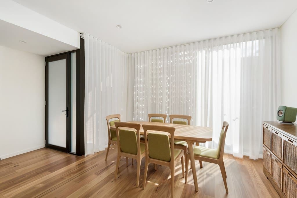 102/2 Mitchell Road, Alexandria - Thumbnail 2
