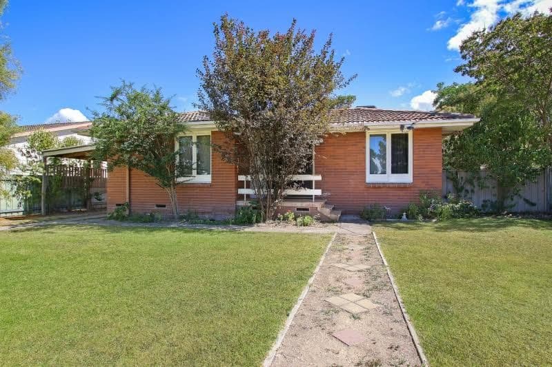 364 Woomera Crescent, Lavington - Image 1