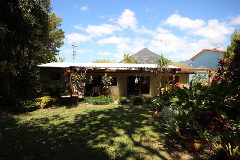 11 Buzacott Street, GORDONVALE QLD 4865, Gordonvale - Thumbnail 6