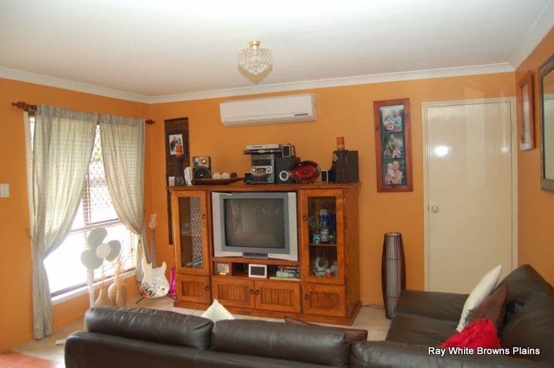 4  Kadlunga Court, BORONIA HEIGHTS QLD 4124, Boronia Heights - Thumbnail 4