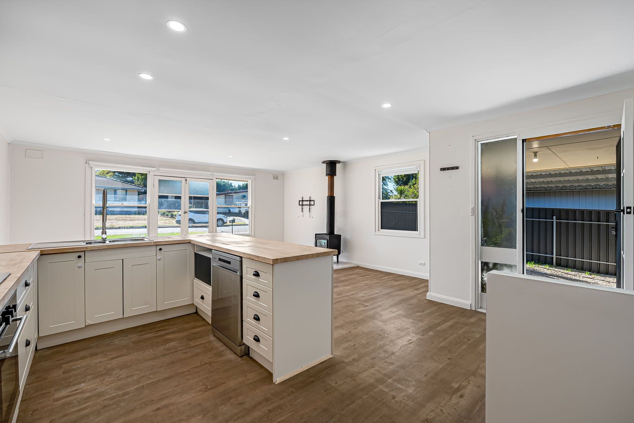 8 James Street, Mount Barker SA 5251, Mount Barker - Thumbnail 7
