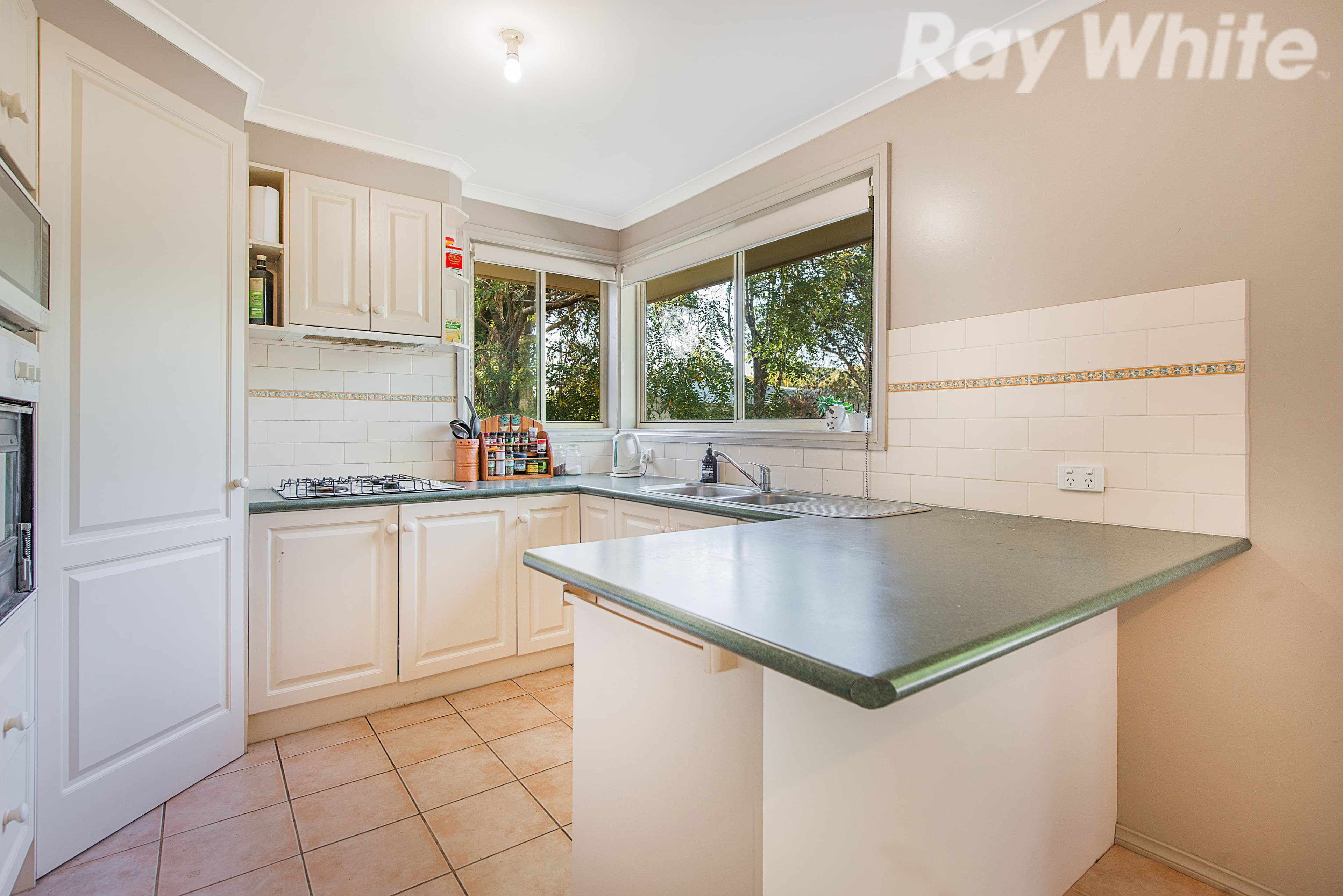 21 Kumala Crescent, Bayswater VIC 3153, Bayswater - Thumbnail 2