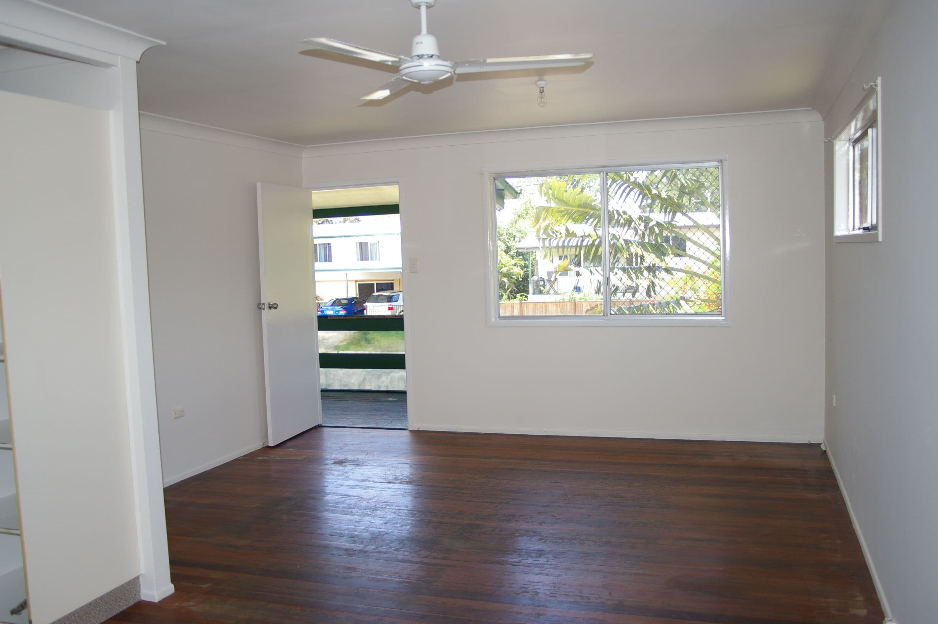 4 Simmons Street, Caboolture QLD 4510, Caboolture - Thumbnail 3