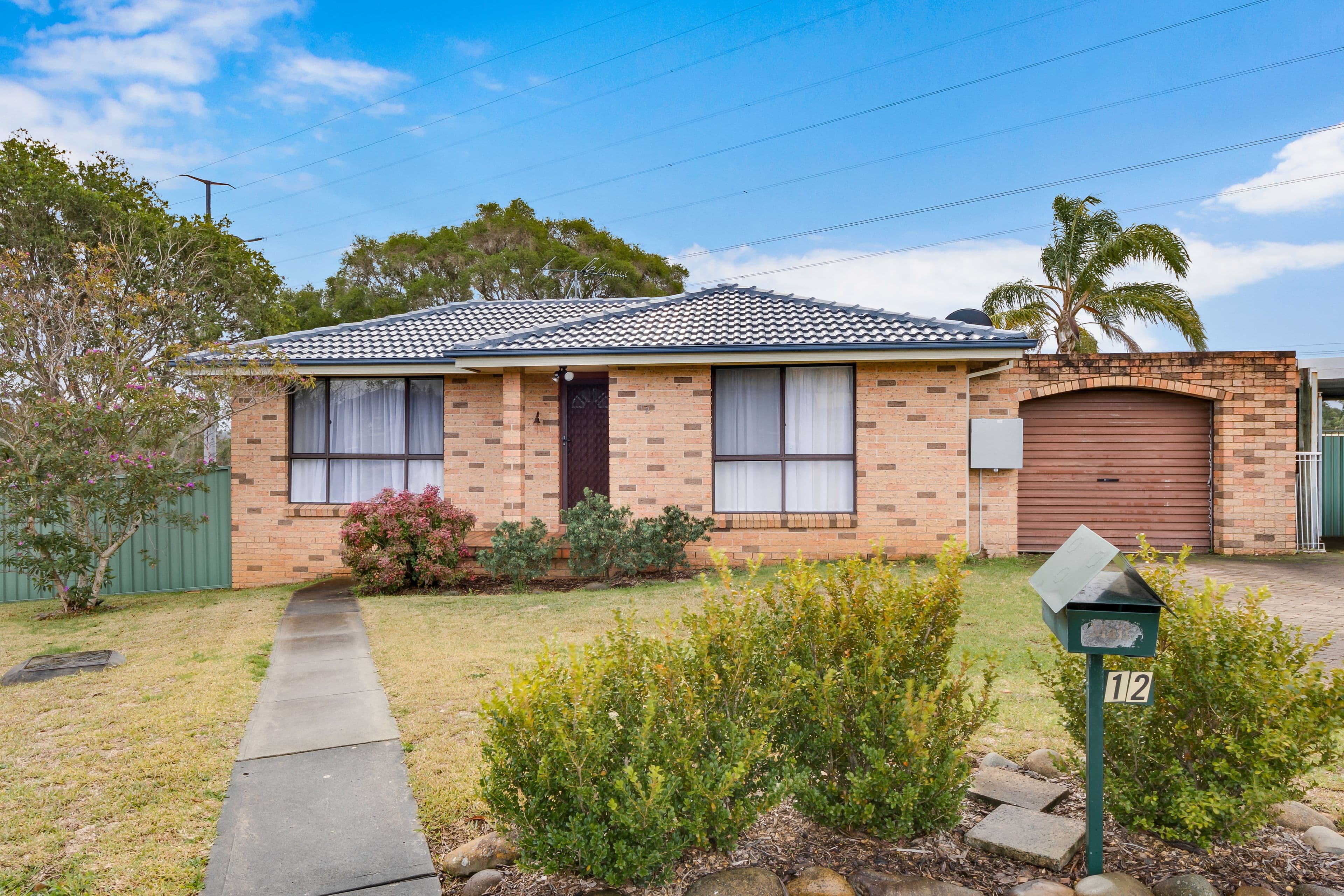 12 Rushes Place, Minto - Image 1